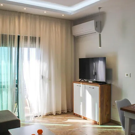 2 Bedroom 1429 *