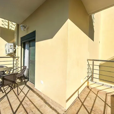 2 Bedroom 1429 *