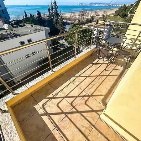 Apartment 2 Bedroom 1429 *