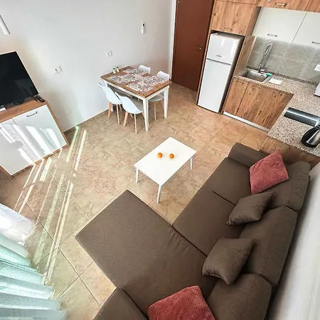2 Bedroom 1429 Apartment *