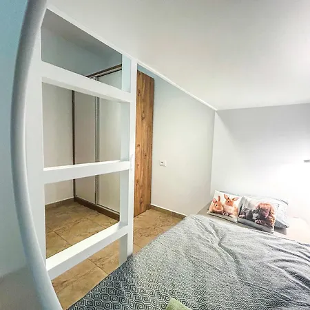 2 Bedroom 1429 Durres